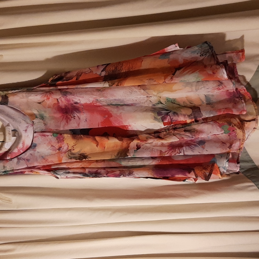 Roz & Ali Tropical Print Top Size M - Picture 11 of 13